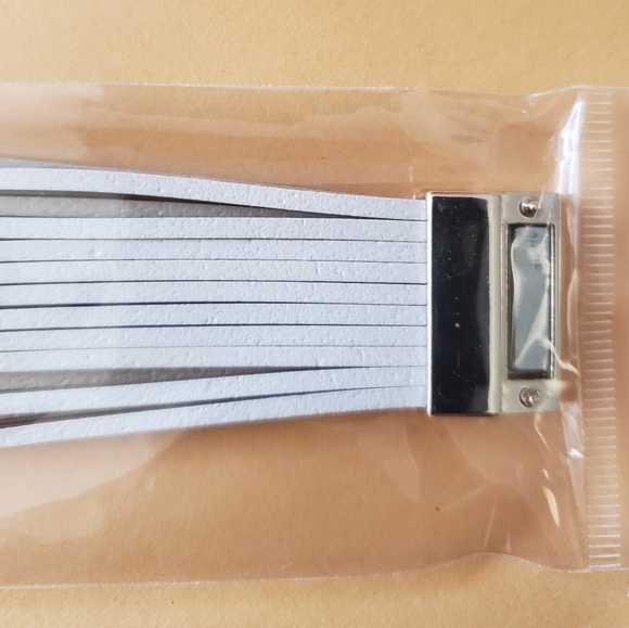 Multi Strand Faux Leather Band Bracelet. - Picture 3 of 8